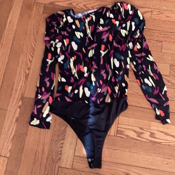 Body size 1X plus size - Picture 7 of 7